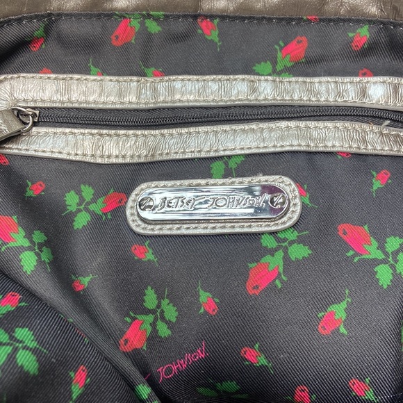 ON HOLD! 💖 Betsy Johnson Silver Heart Tote - Picture 10 of 13